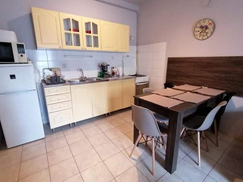 Zoeld Beka Apartmanok Koelcsey I Hajduszoboszlo Exterior photo